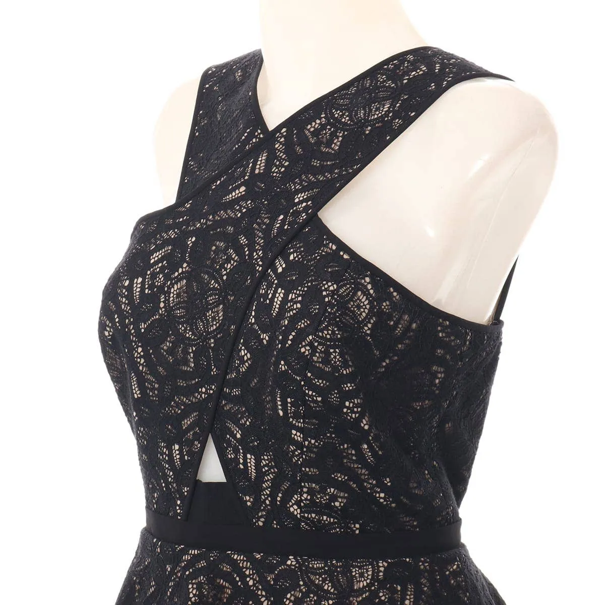 BCBG Max Azria Vestido