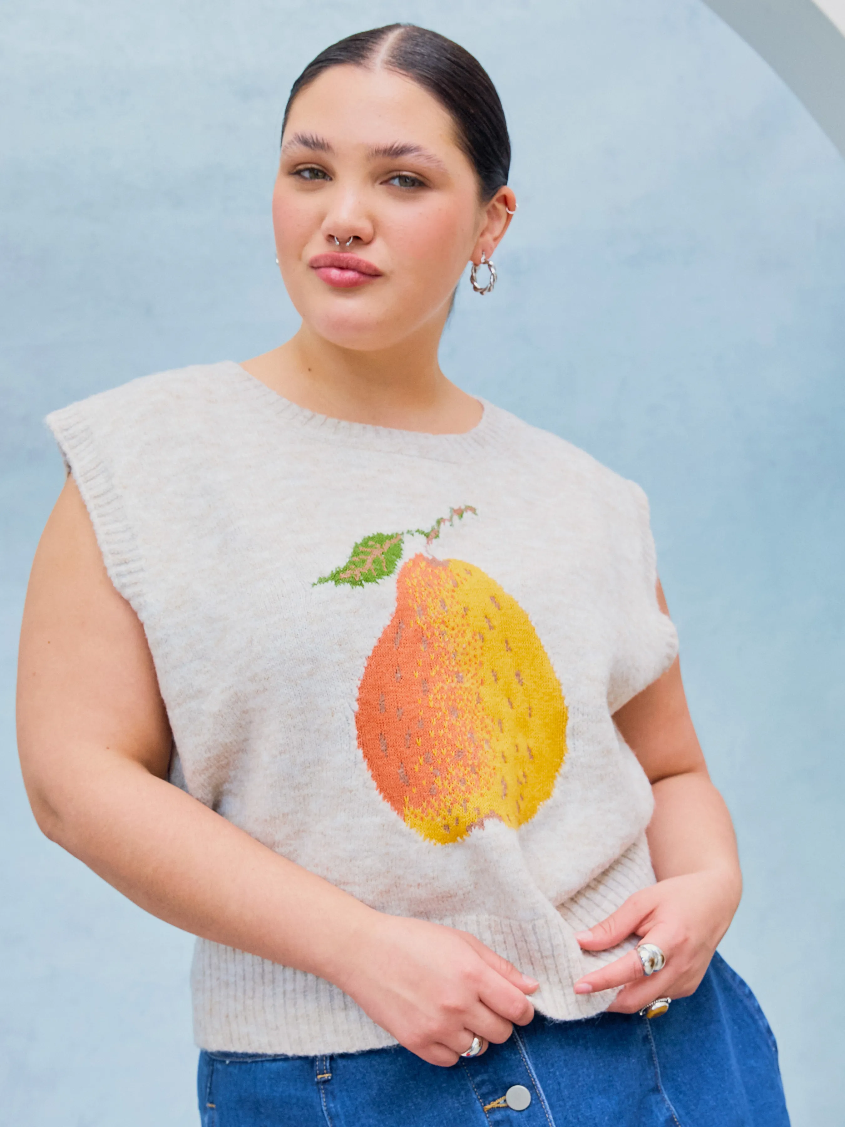  Chaleco de lana con gráfico de pera y cuello redondo de punto Curvy
