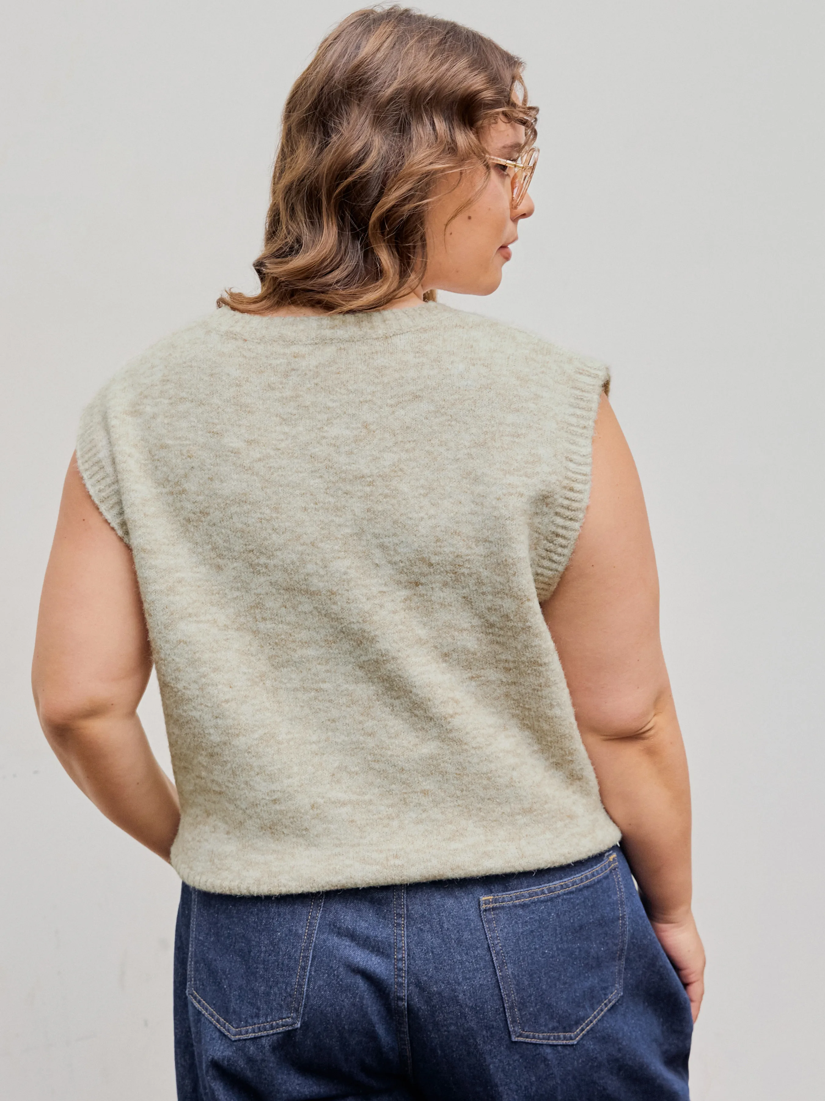  Chaleco de lana con gráfico de pera y cuello redondo de punto Curvy