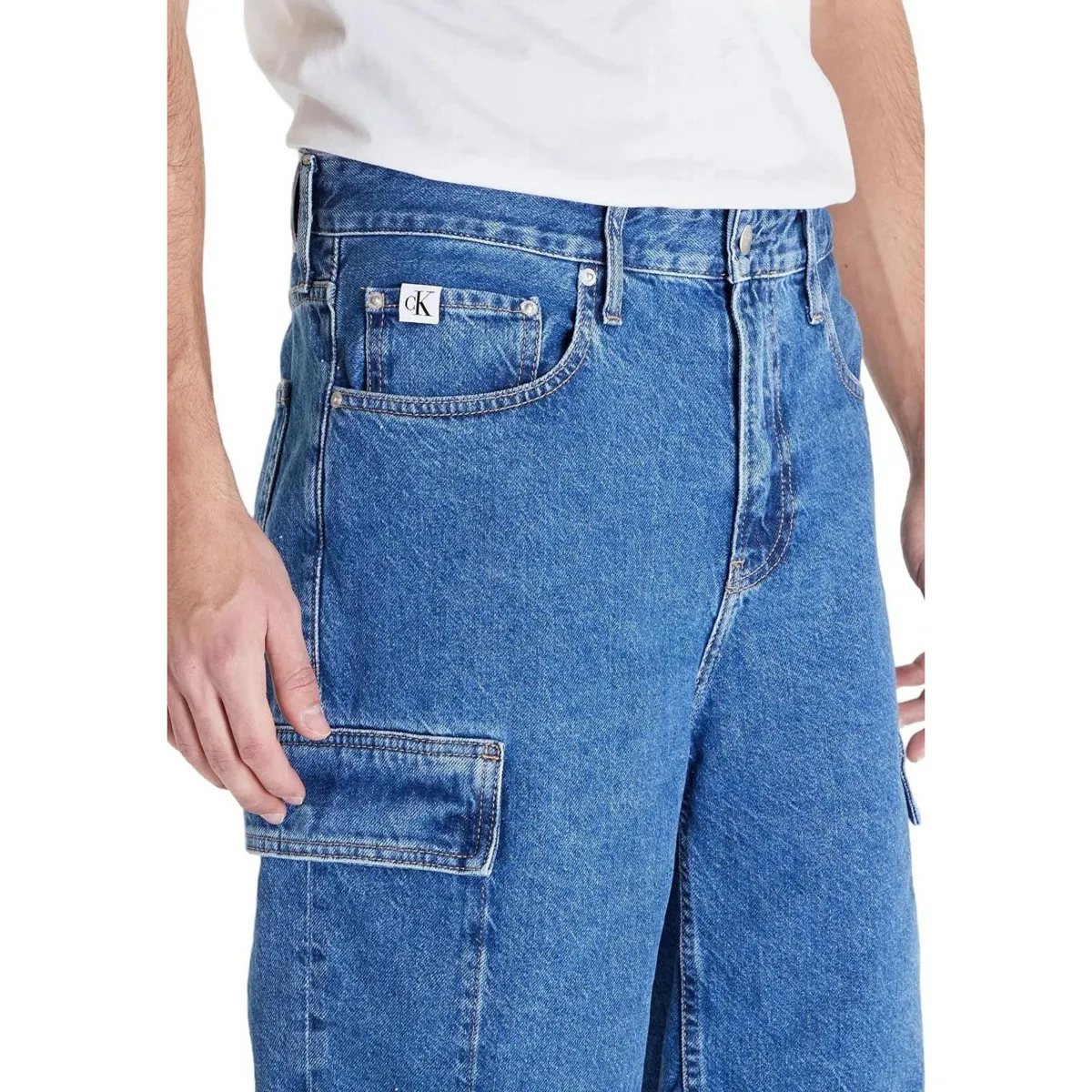 J30J324877  90'S LOOSE