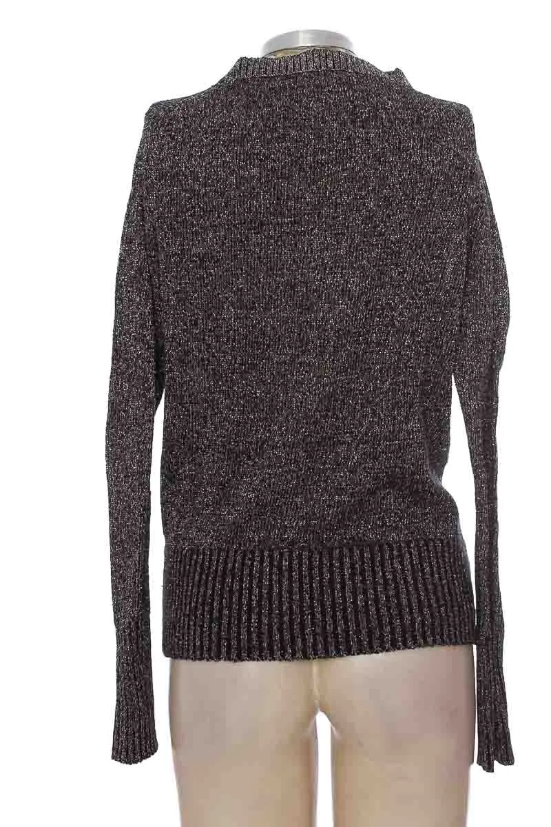 SWEATER COLOR NEGRO  SUPRé